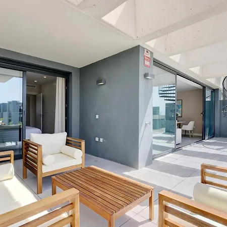 Ocean View Penthouse With Jacuzzi Estepona