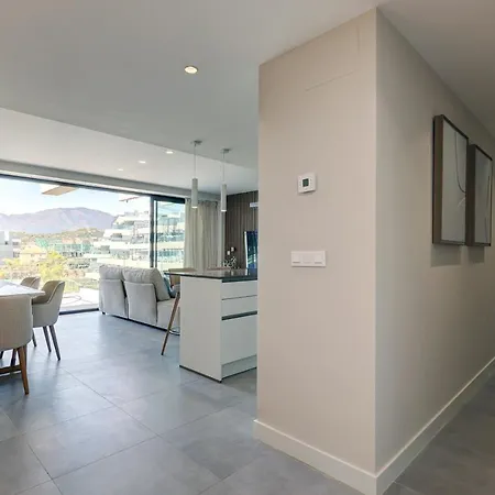 Apartment Ocean View Penthouse With Jacuzzi Estepona