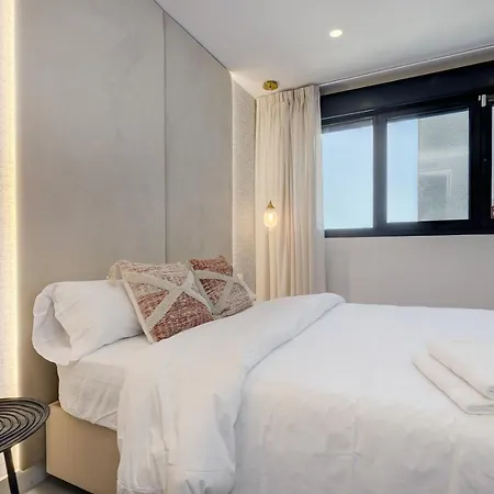 Ocean View Penthouse With Jacuzzi Apartment